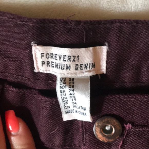 Forever 21 MAROON denim shorts - Picture 2 of 4